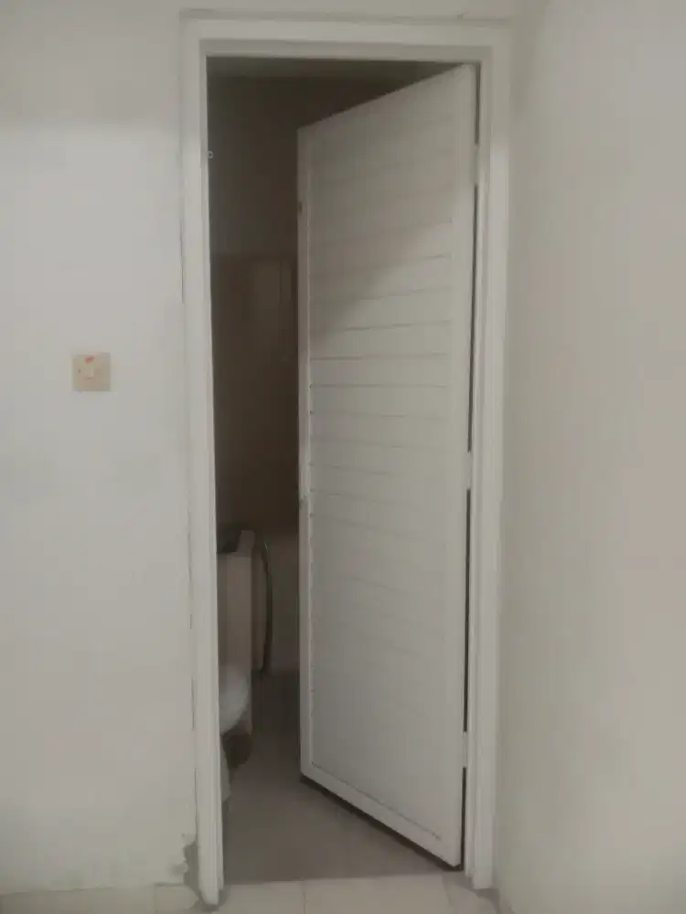 Pintu kasa nyamuk aluminium