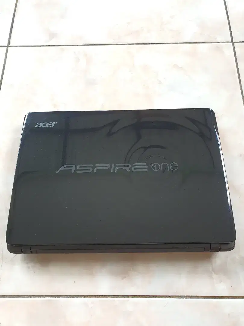 TURUN HARGA!! Laptop Netbook Acer Aspire One 722