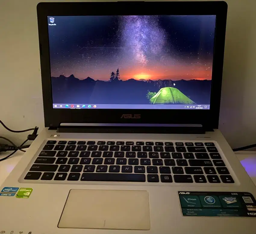 Laptop Asus Slimbook A46C Core i5 4GB/931GB VGA Intel HD & Nvidia 2GB