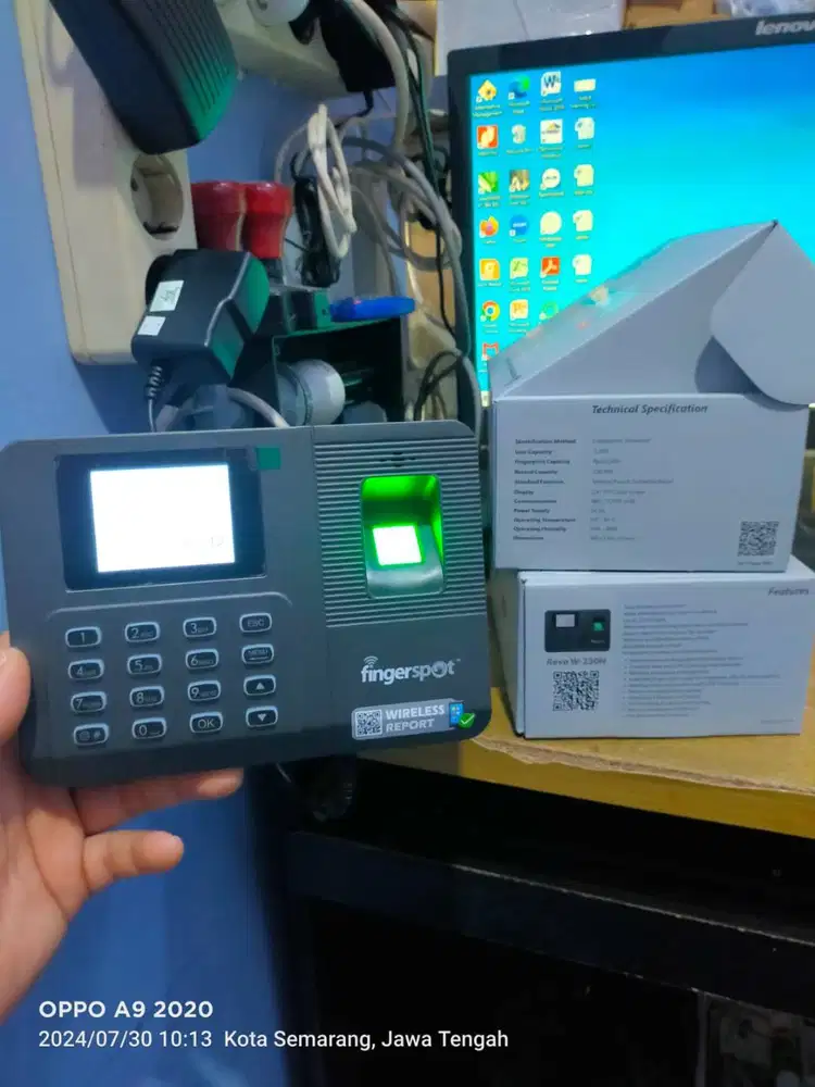 Mesin absensi sidik jari Fingerspot Revo W230N murah Lan Wifi ada
