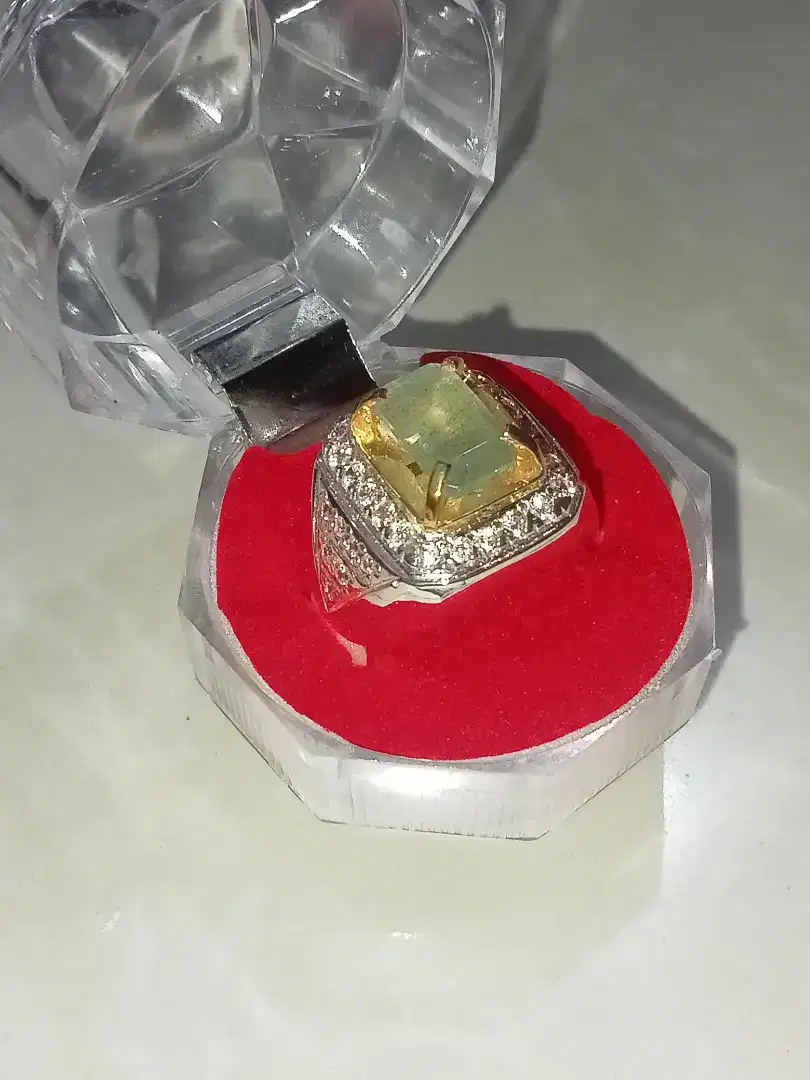 Natural emerald 2.73ct