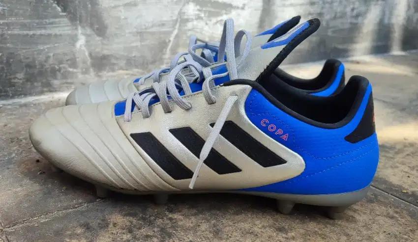 *PRELOVED* Sepatu Sepakbola Adidas Copa DB2463 Silver/Biru (28.5 cm)