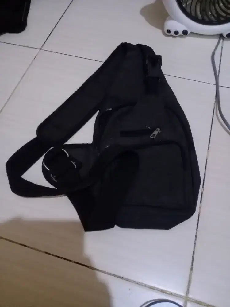 Tas selempang pria