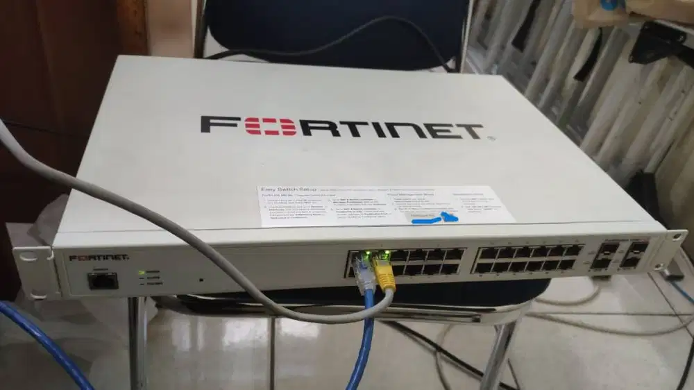Fortinet FortiSwitch-124E-POE – Secured Access Switch – (FS-124E-POE)