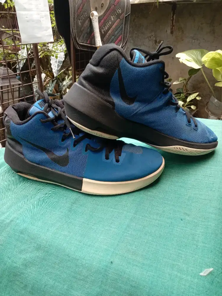 Nike air integrate sz 43