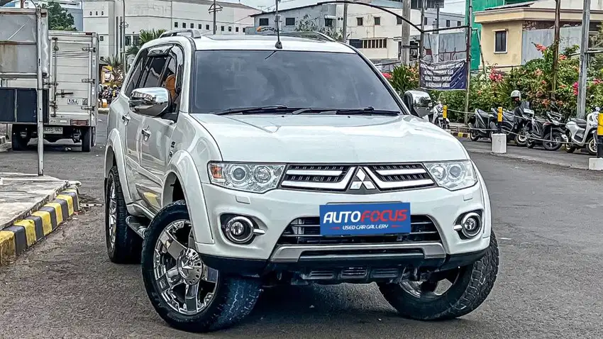 Mitsubishi Pajero Sport Dakar Dakkar VGT AT Diesel 4x2 Putih Metalik n