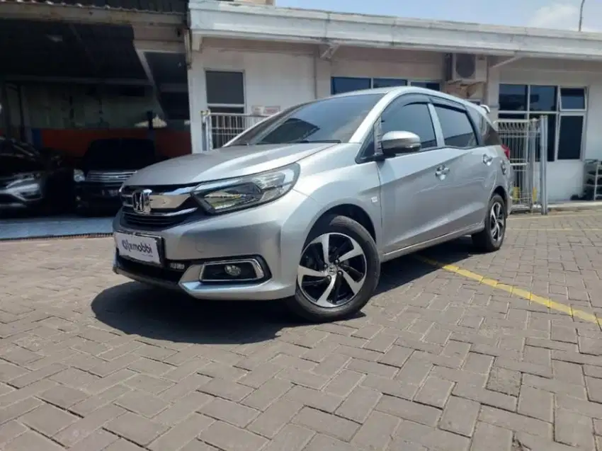 Honda Mobilio 1.5 S Bensin-MT 2017 Silver TE