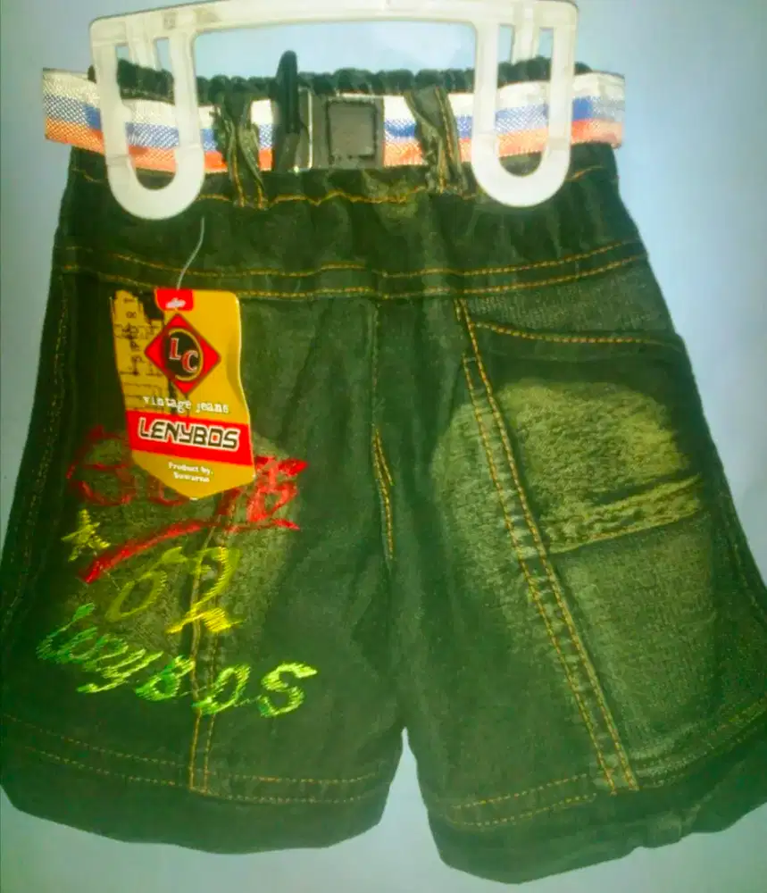 SALE Celana pendek jeans anak Bagus