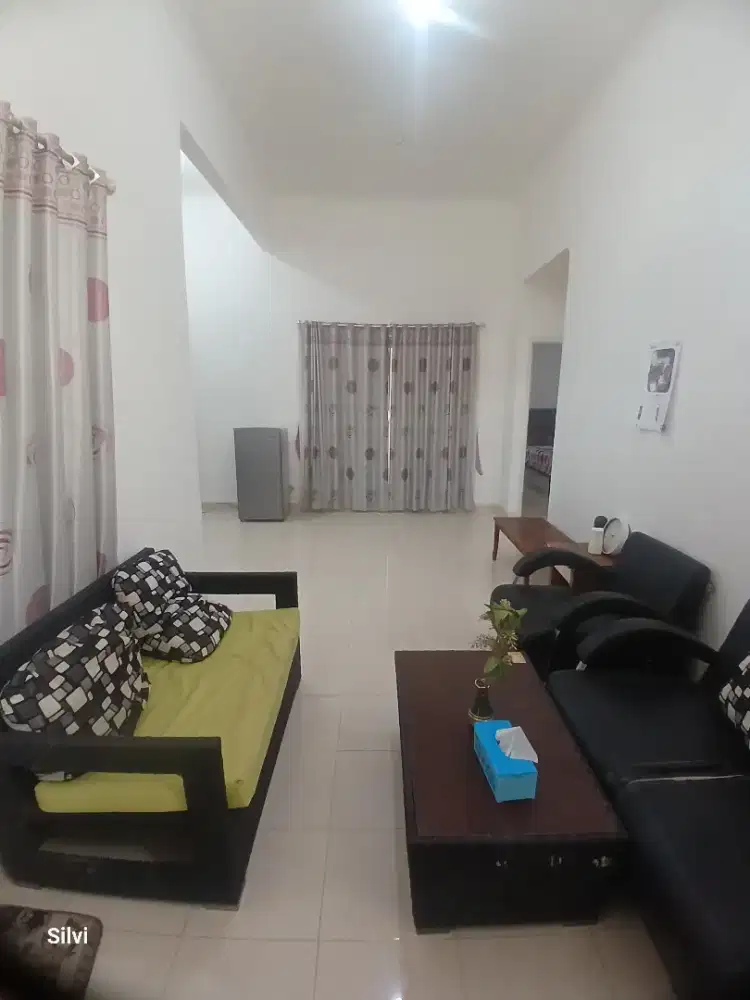 Dikontrakan rumah di Tamansari dgn Prabot