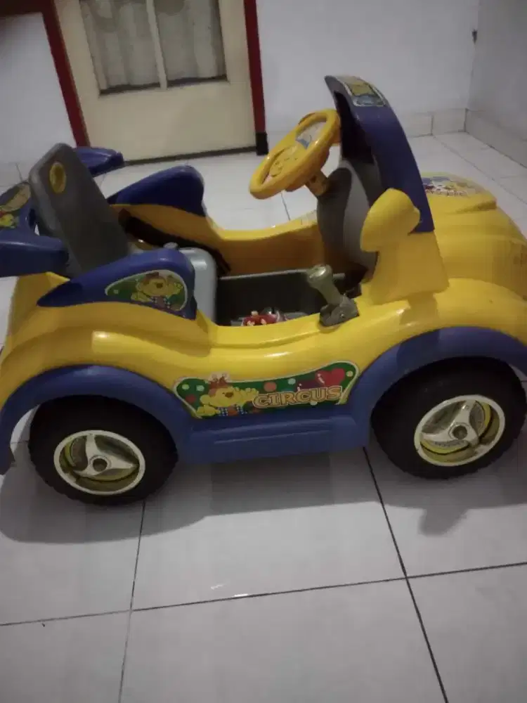 Mobil2an anak pakai aki