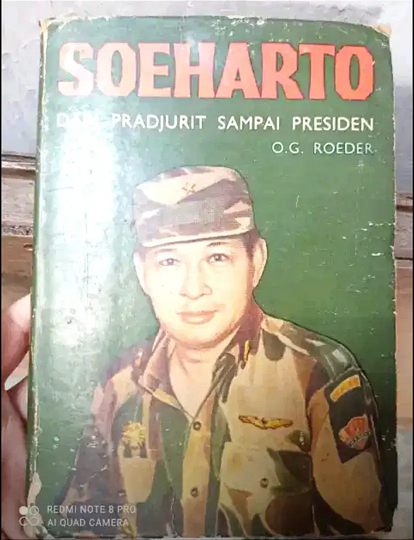 Buku Soeharto dari prajurit sampai presiden