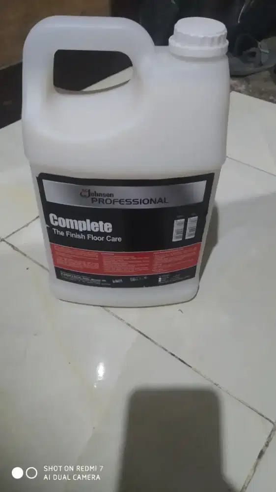 Pengkilap lantai vinyl