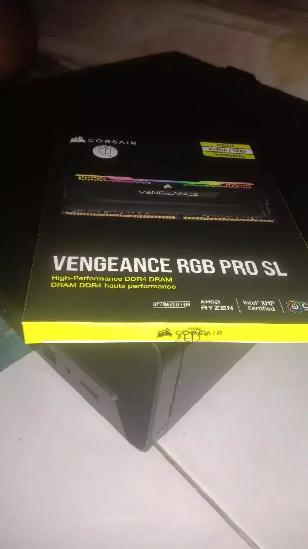 VENGEANCE RGB PRO SL 16GB (2x8GB) DDR4 DRAM 3200MHz C16 CORSAIR