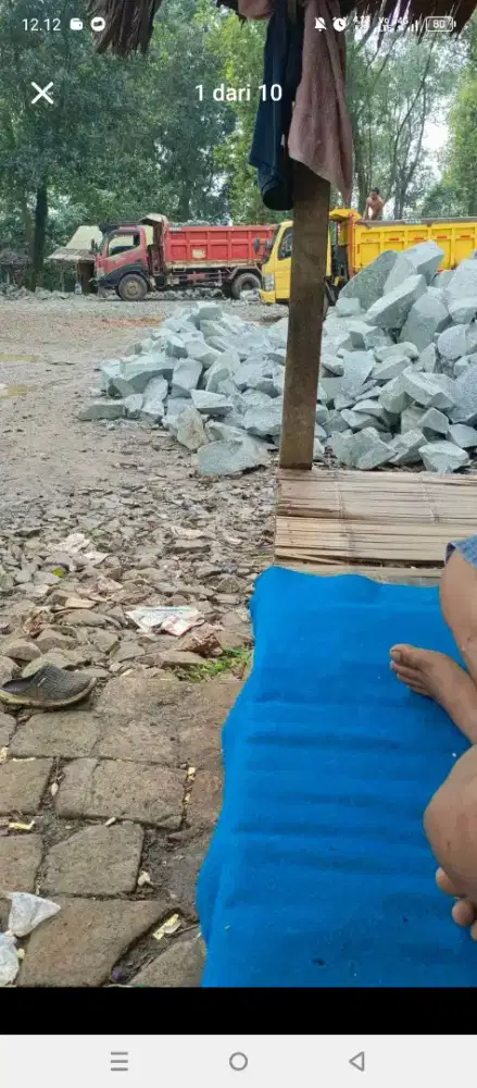 Batu pondasi Batu belah