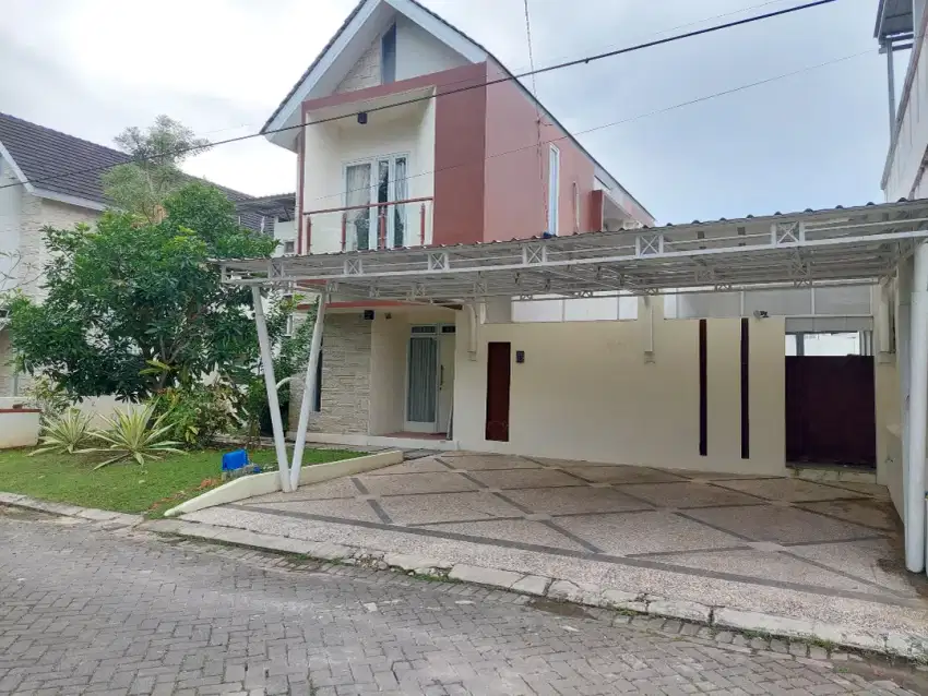 DIJUAL RUMAH MEWAH