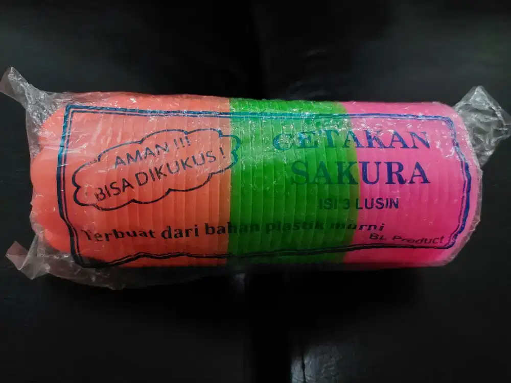 Cetakan kue putu ayu atau agar