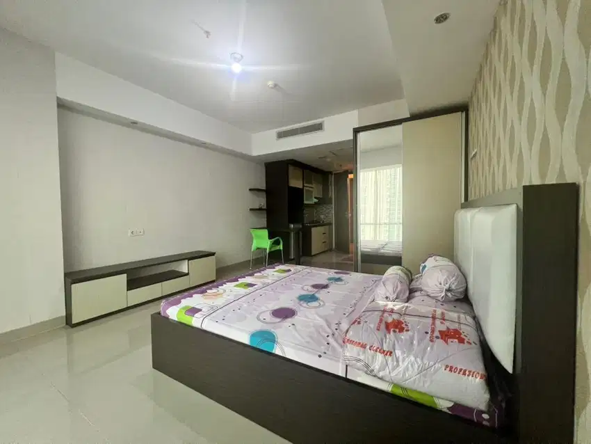 STUDIO SHM, NEMPEL SUPERMAL, DEKAT UPH