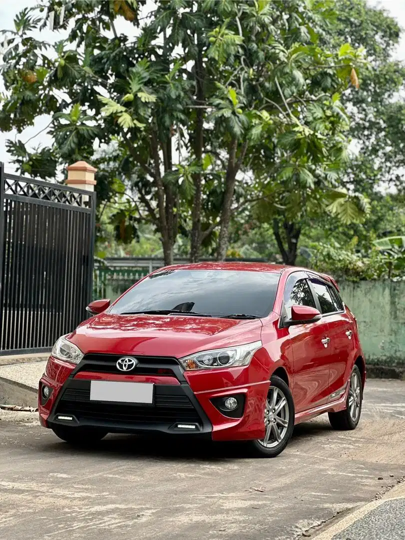 Yaris TRD Manual 2016