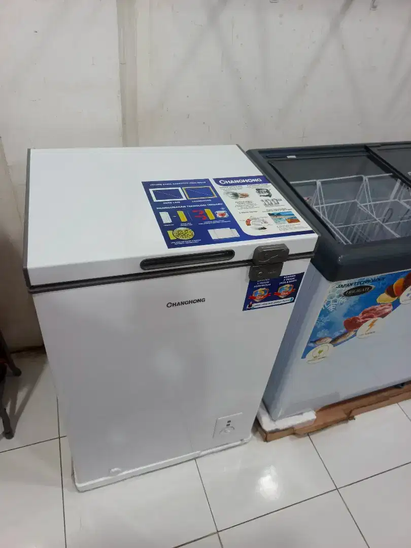 Freezerr changhongg 100 liter