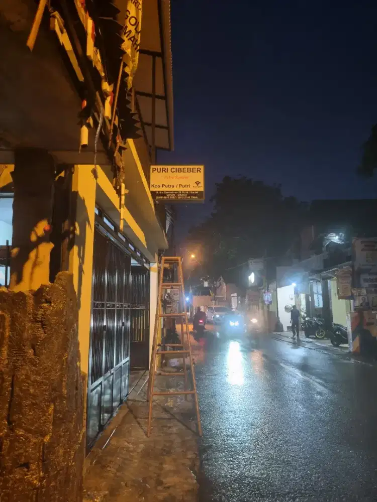 Papan nama neon box huruf timbul akrilik running text videotron