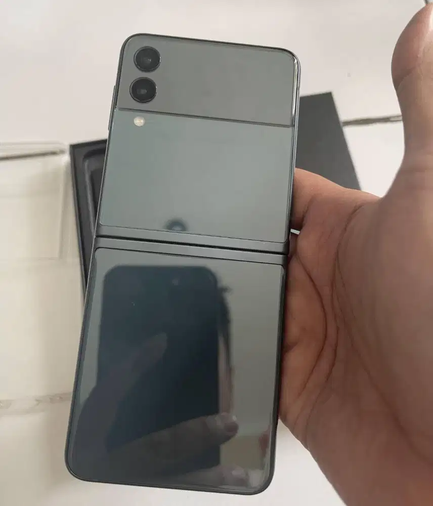 Samsung flip 4 256gb kayak baru lengkap no minus
