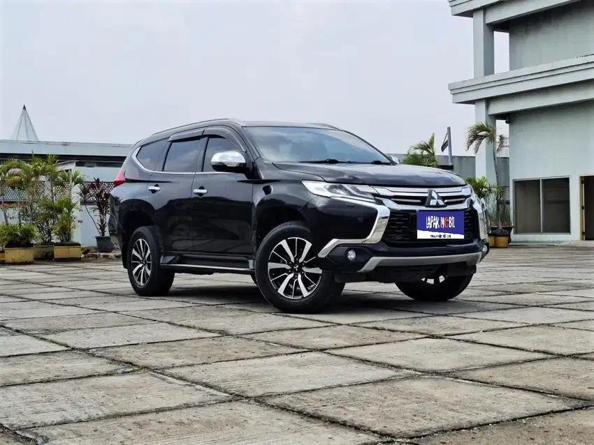 Mitsubishi Pajero Sport Dakar 2.4 AT Diesel 2019 Hitam KM 54RB