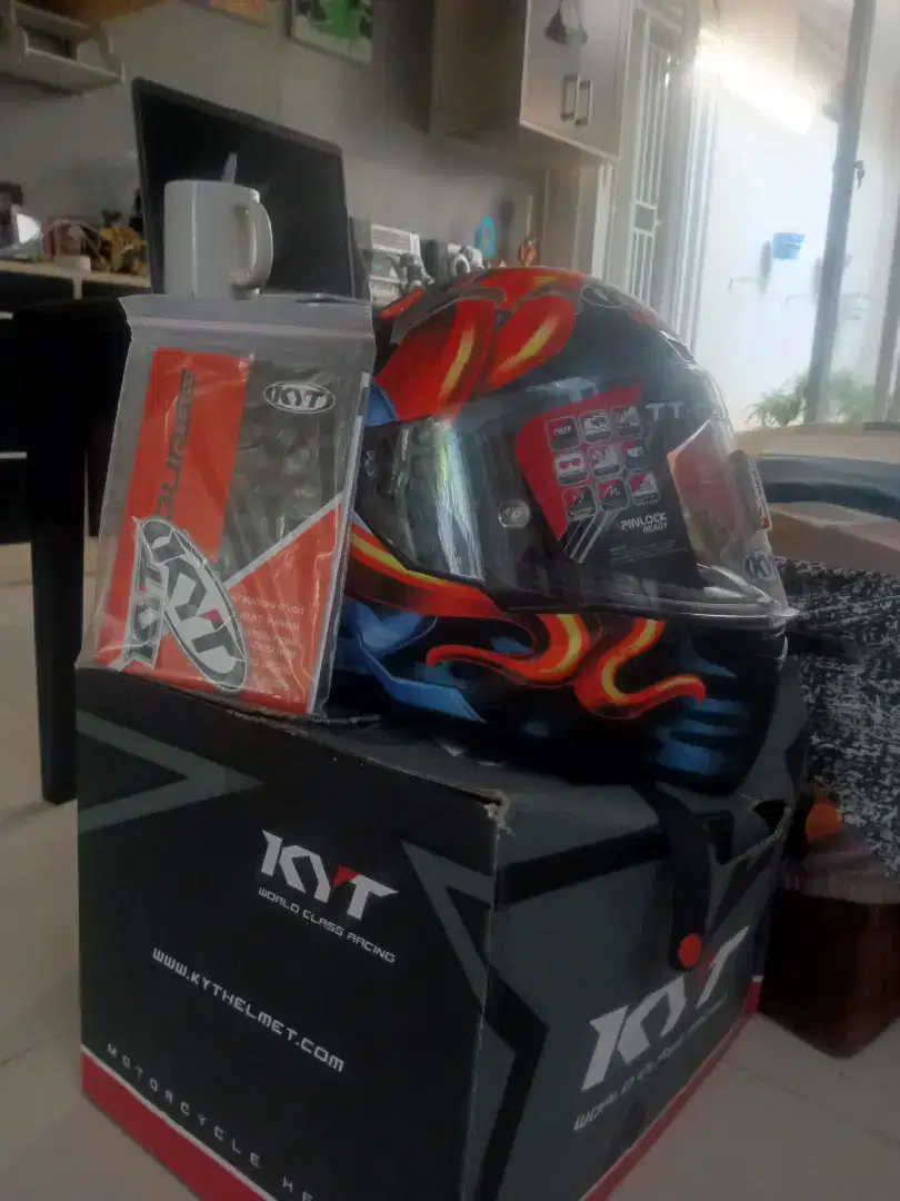 HELM full face KYT TTC magnet matt
