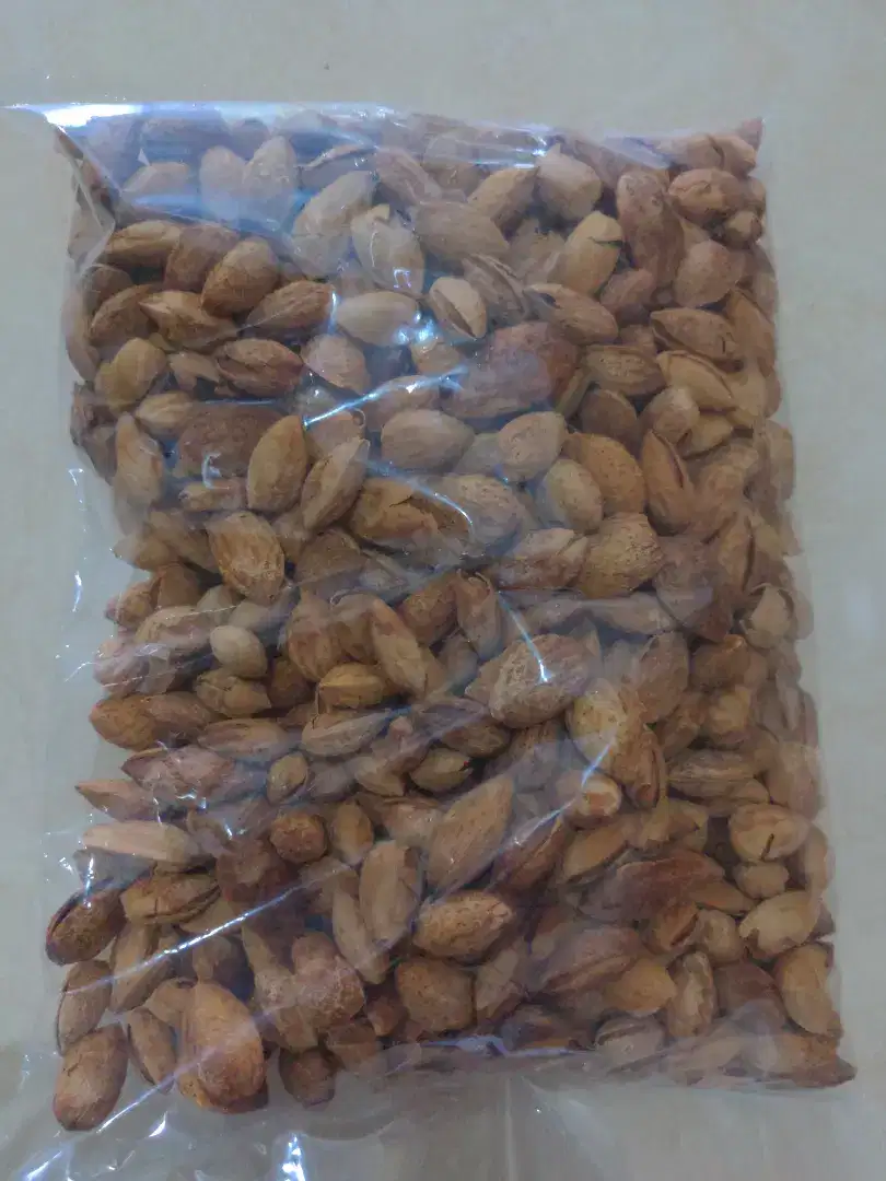Kacang Almond Cangkang Rasa Vanila 1kg