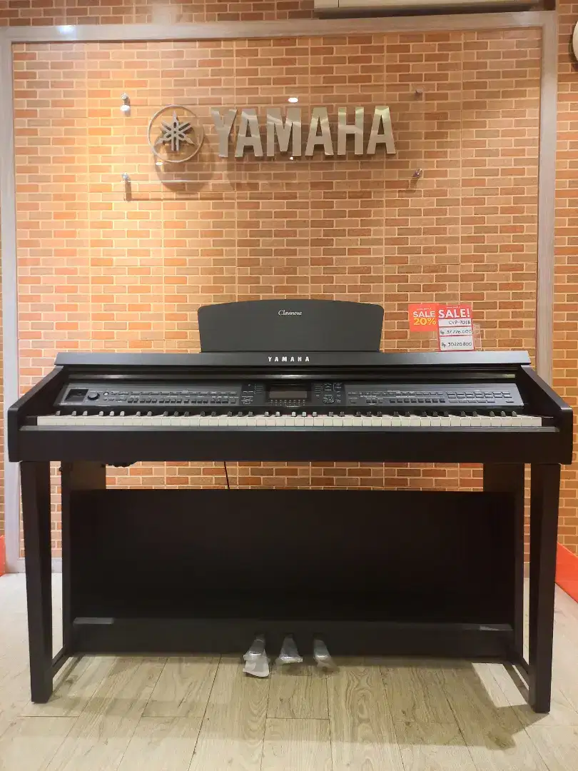SALE DISPLAY UNIT  CVP701B YAMAHA