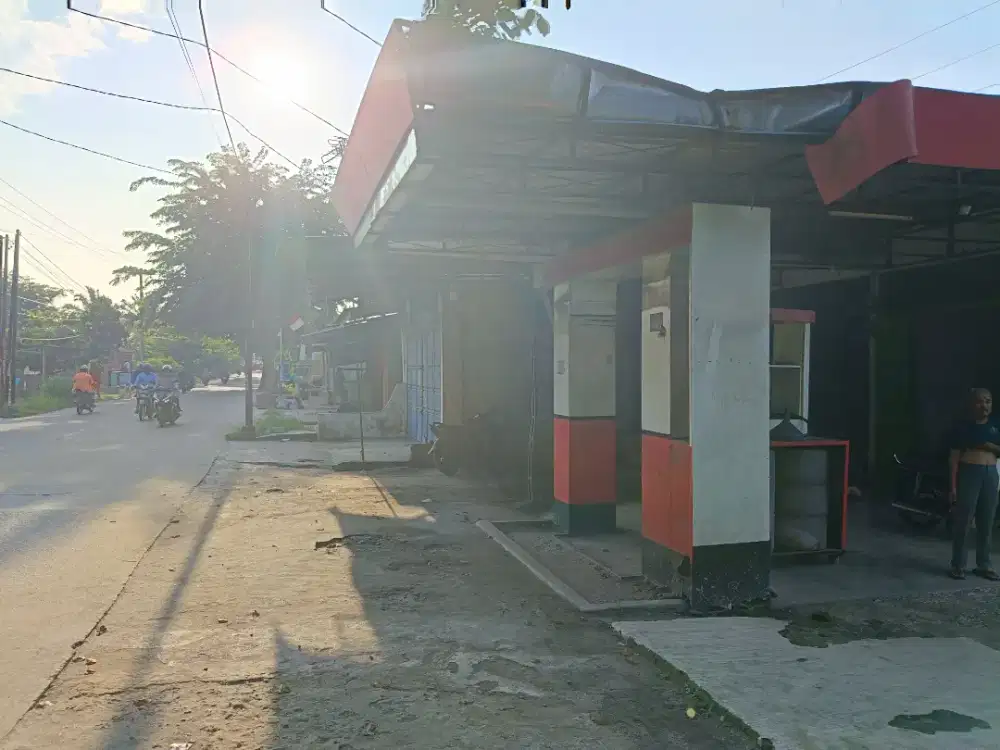 Ruko 1 Pintu 4 x 18 ( ada lebih tanah dibelakang 4 x 26) luas 179 M²