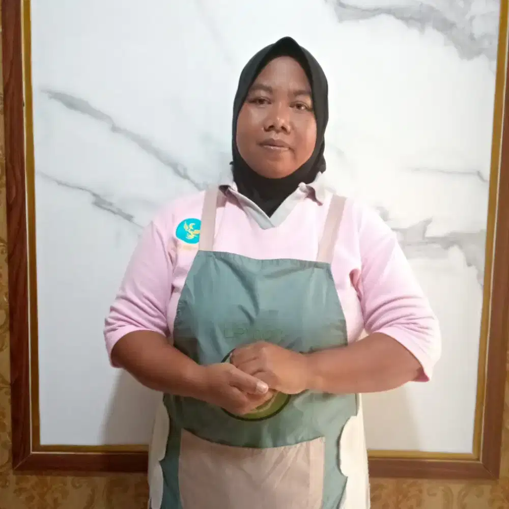 MOMONG BABY DAN PEMBANTU SERABUTAN