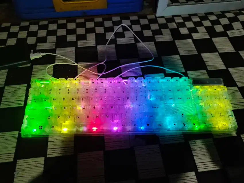 Keyboard Pc Transparan Lampu