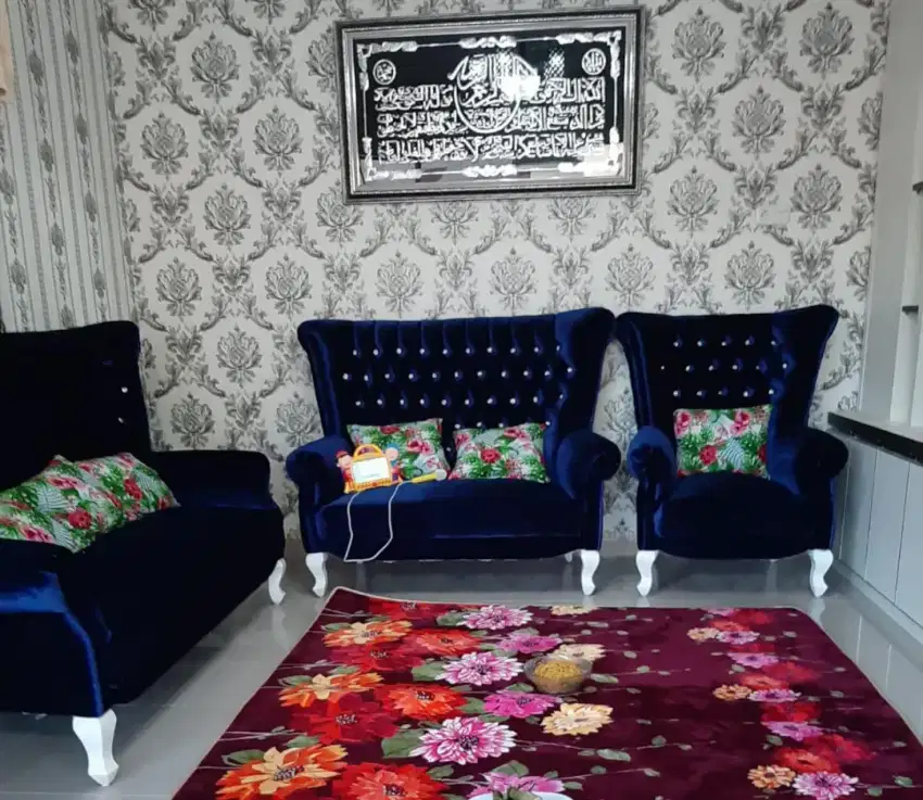 Dijual kursi set mewah lengkap meja dan bantal