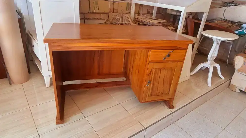 Meja Kantor Jati Meja Kantor Minimalis Murah Meja Kantor Setengah biro