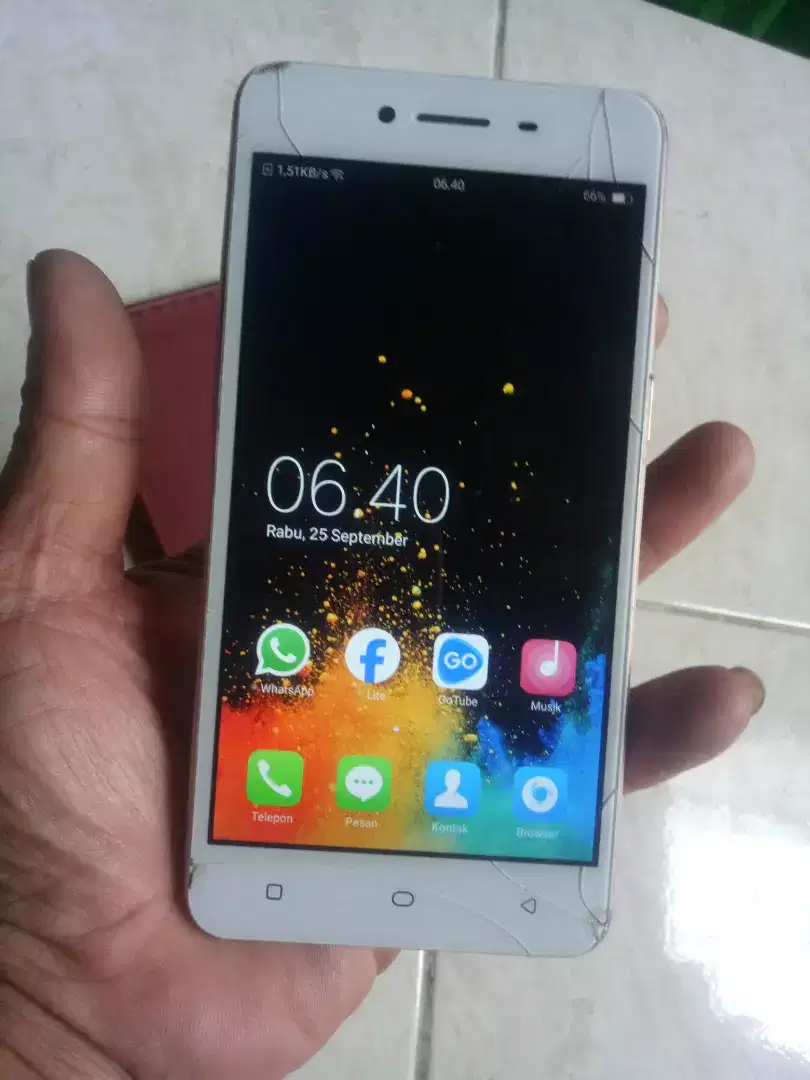 Oppo A37 2/16 Retak Tc kaya di poto Normal 225 Net ambil ke lokasih ya