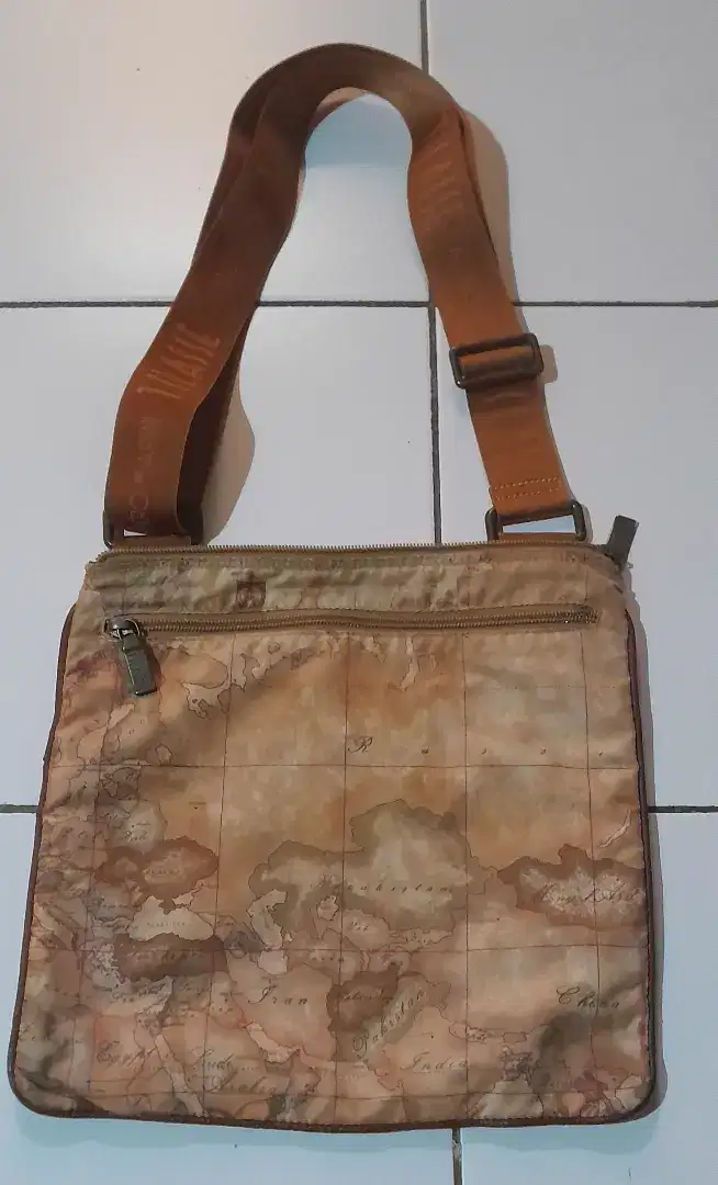Tas Selempang PETA Alviero Martini ITALY 1 CLASSE