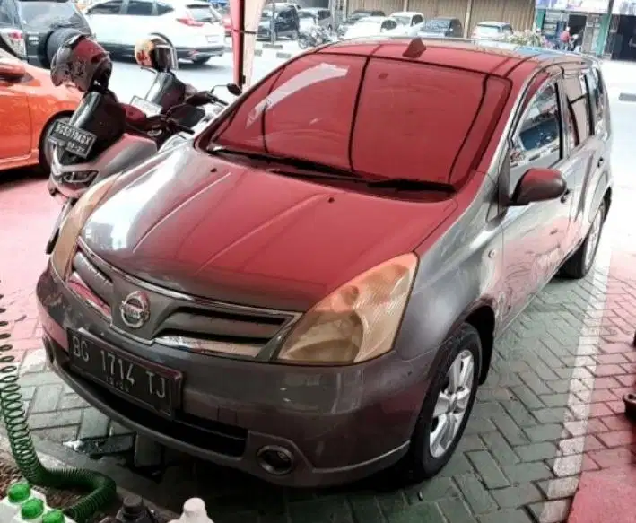 LIVINA 1.5 XR MATIC 2011