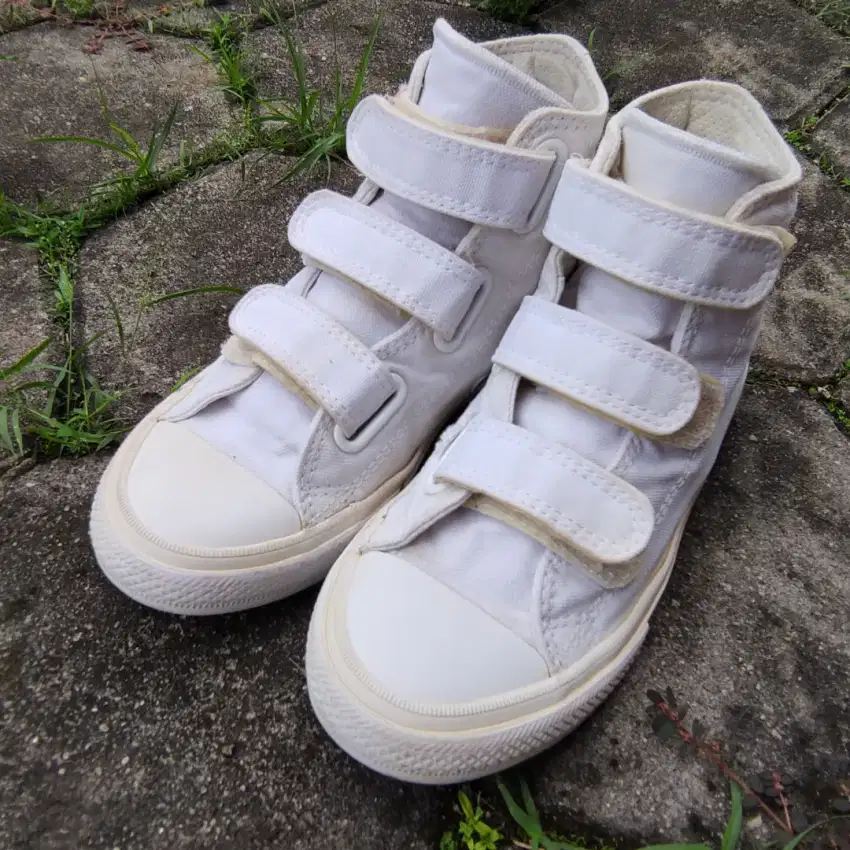 Sepatu Converse Chuck Taylor LunarLon Strap White Kids Original 34