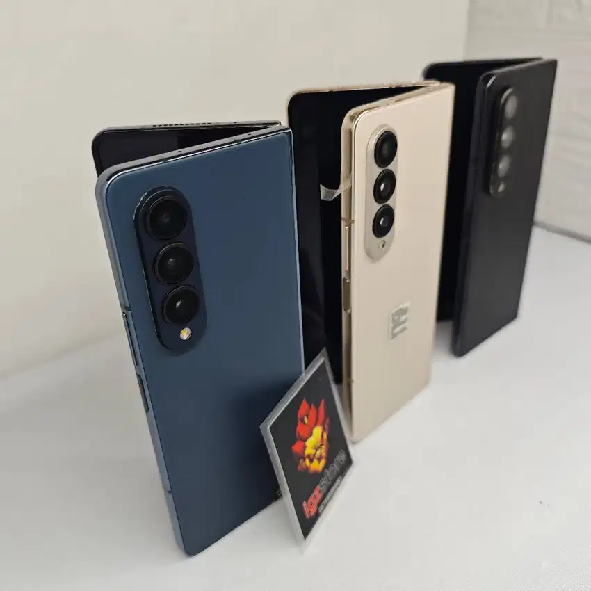 NO MINUS ! Samsung galaxy z FOLD 4 12/256 Black Grey Beige SEIN ex Res