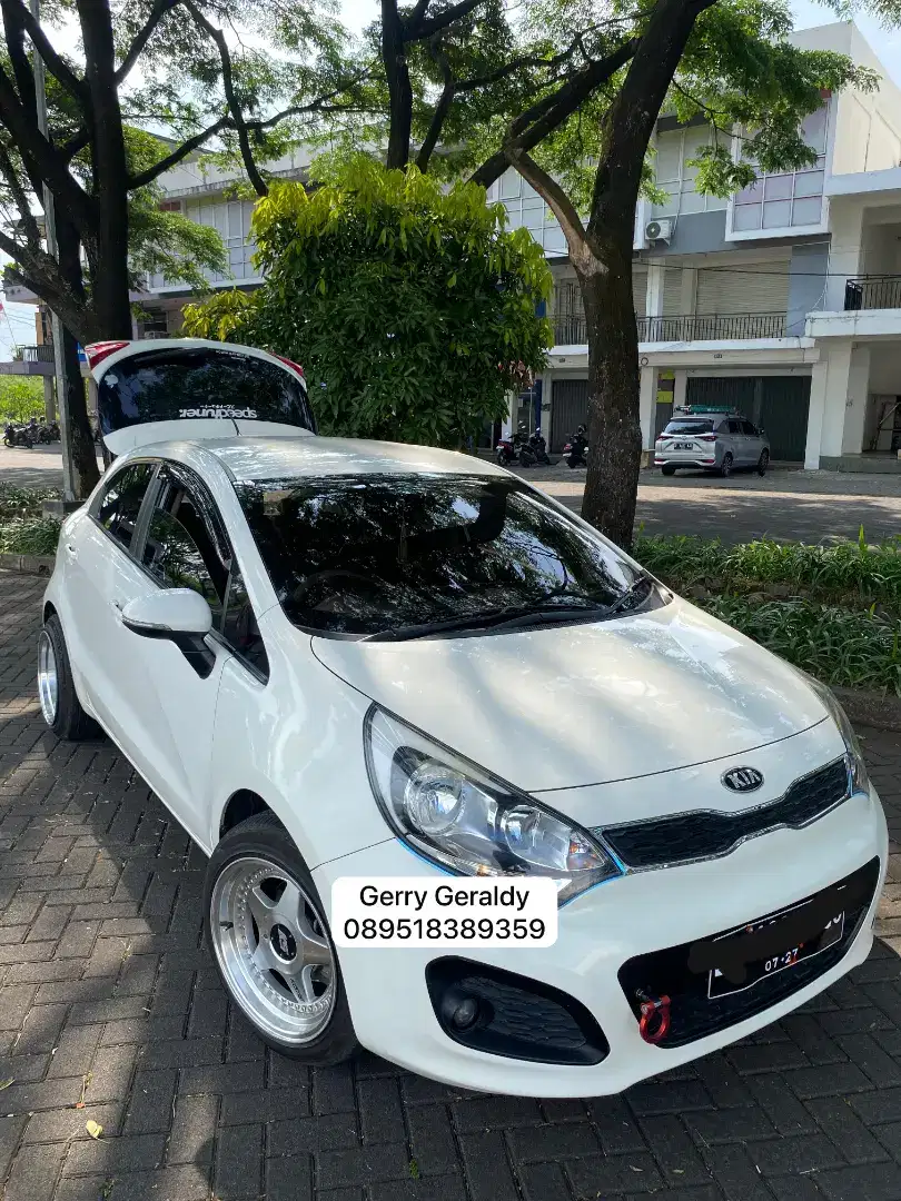 Dijual cepat Kia Rio Low Km