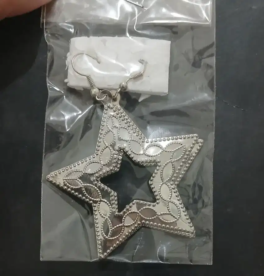 Anting Big Star