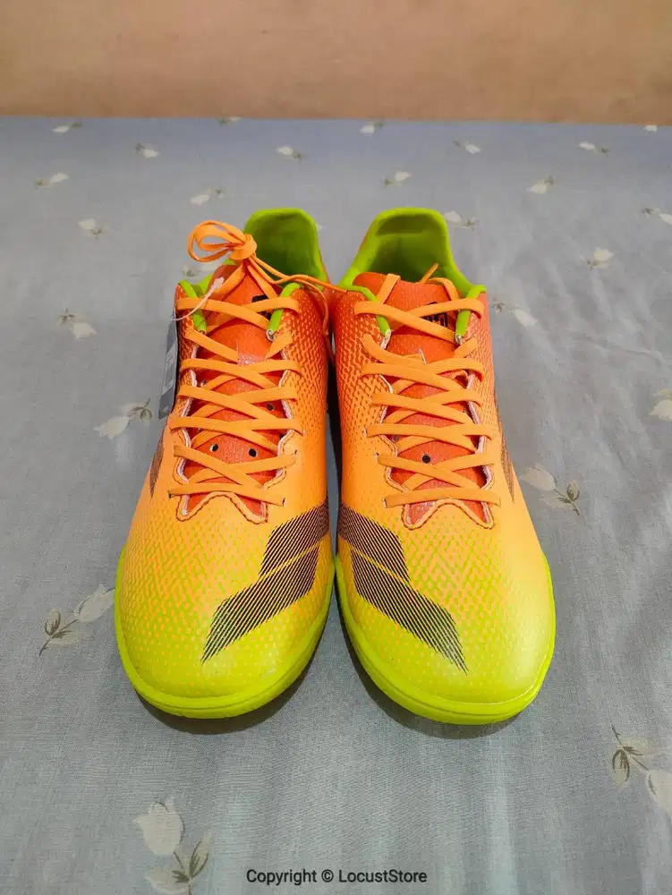 Sepatu Futsal MILLS Evos+ In Orange / Neon / Green (42)