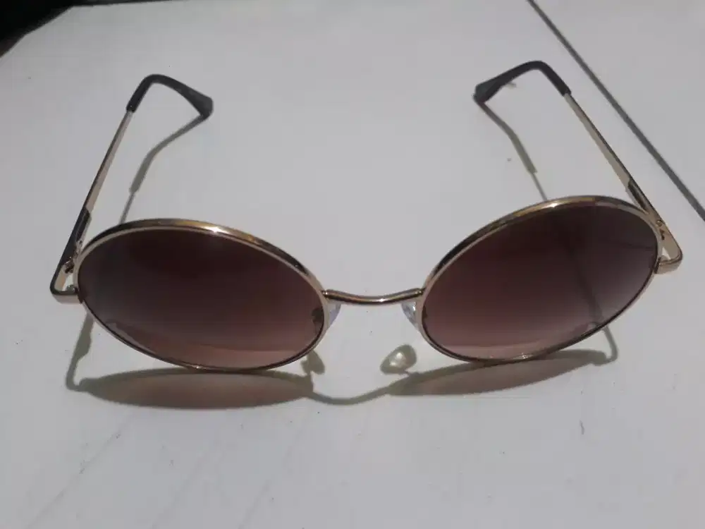 kacamata Pria atau wanita bisa, mrek H&M made in china atau H&M 202777