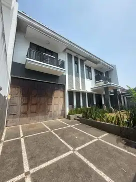Rumah di jalan utama boulevard BNR Bogor Selatan