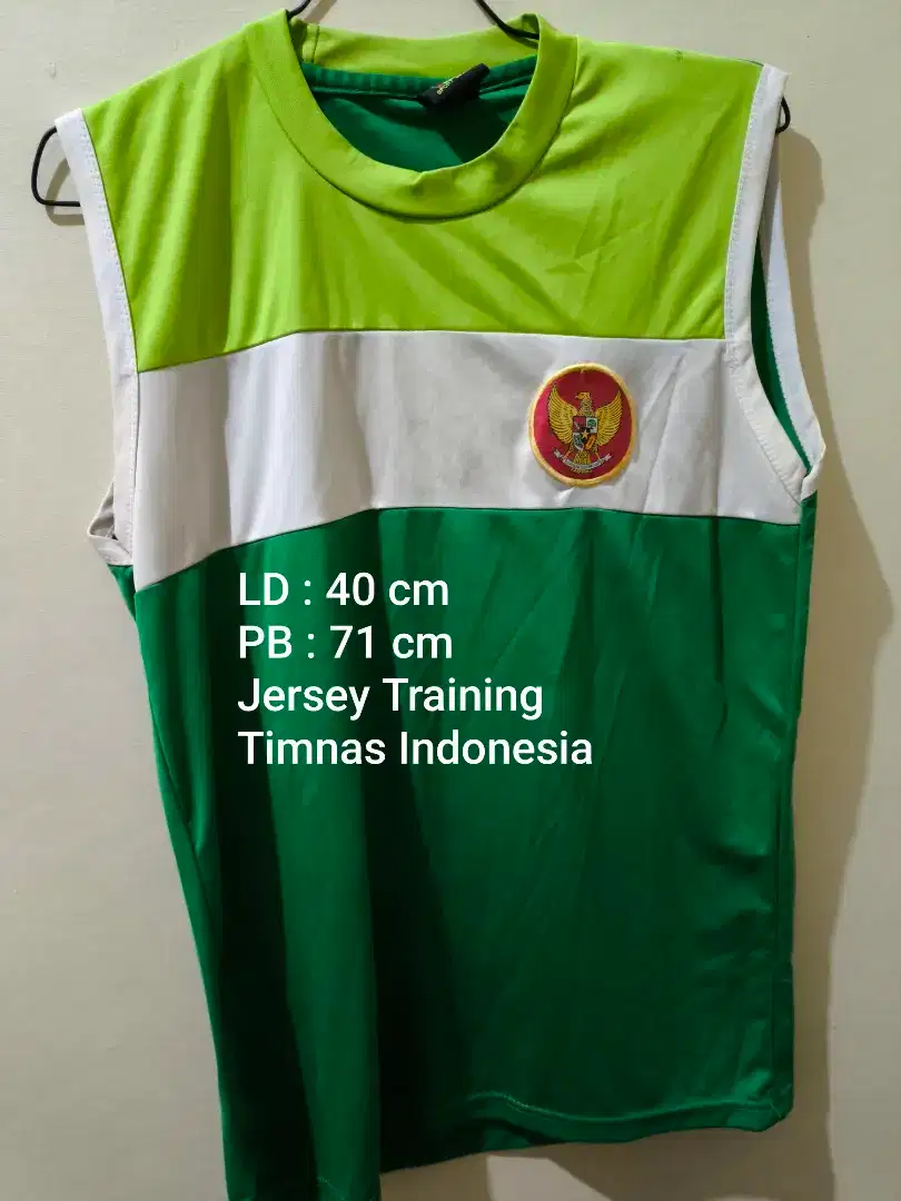 Kaos training timnas indonesia hijau