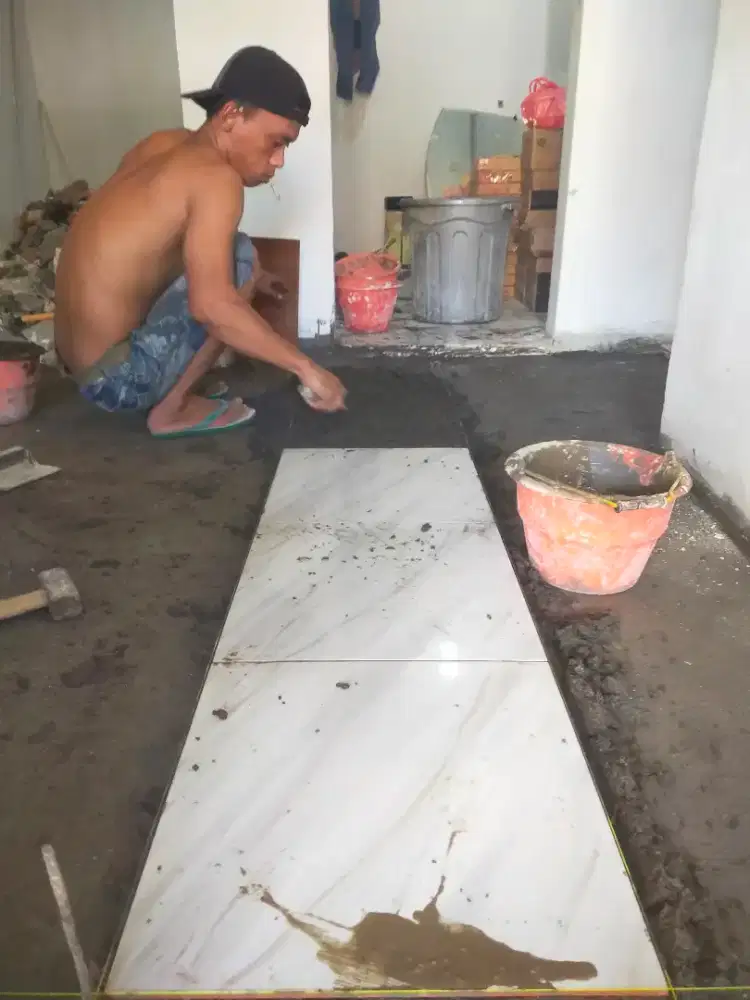 Tukang borongan keramik granit rumah amanah