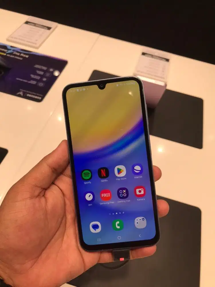 Kredit Samsung galaxy A15 5G 256gb promo handphone bunga 0% free 1x