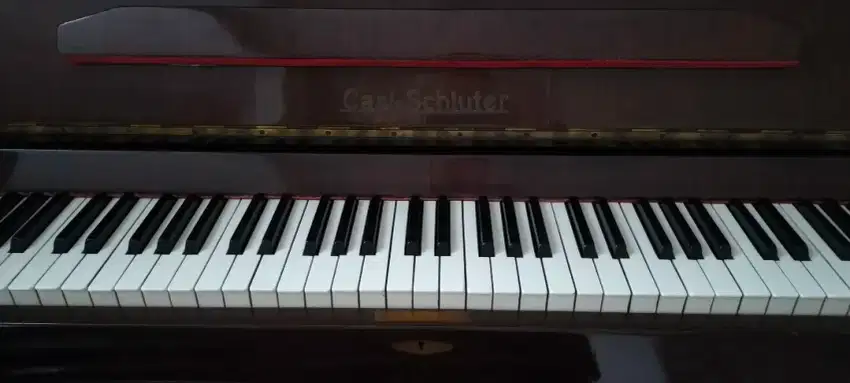 Piano Second Eropa Carl Schluter