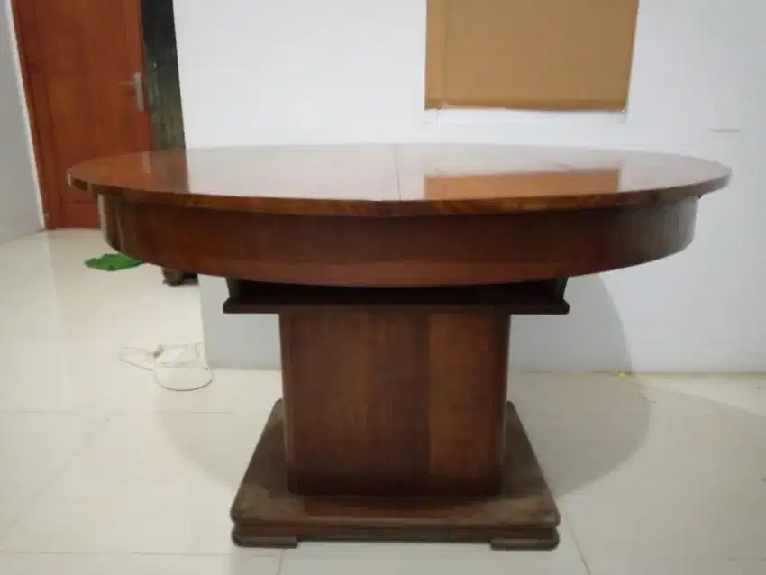 Di jual Kursi dan meja makan