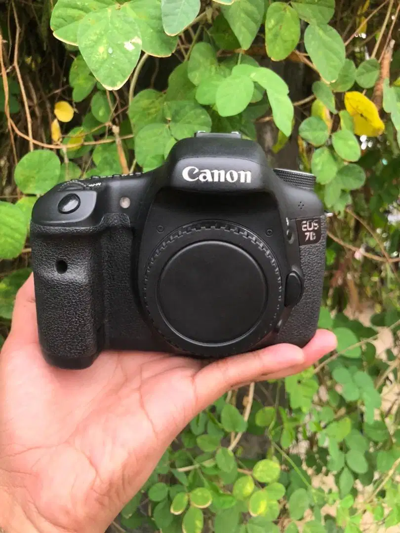 Canon 7D body only